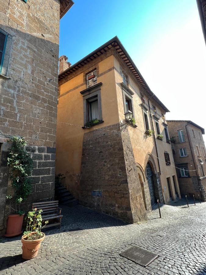 Appartamento Con Terrazzo オルヴィエート エクステリア 写真